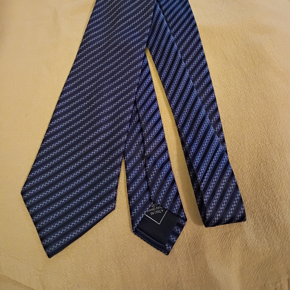 ❤️BRIONI ITALY Navy Striped 100% Silk Luxurious Tie 62 x 3 3/4